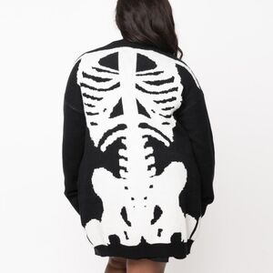 Unique Vintage Magnolia Place Black & White Skeleton Open Long Cardigan